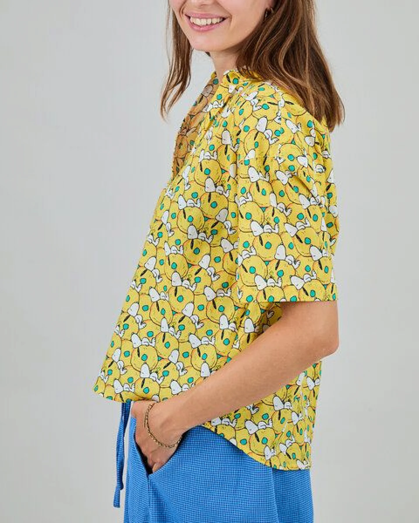 Brava Fabrics Kurzarm-Bluse Peanuts Donuts – Ansicht 2