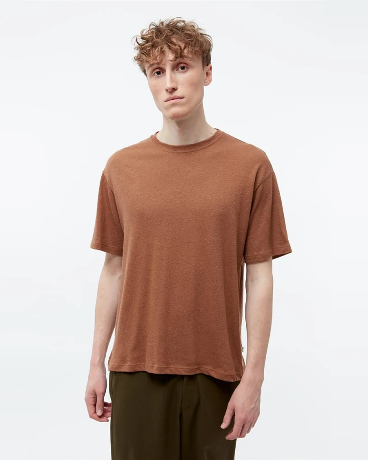 Givn Herren vegan T-Shirt Lasse Pekannussbraun