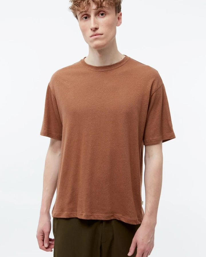 Givn Herren vegan T-Shirt Lasse Pekannussbraun