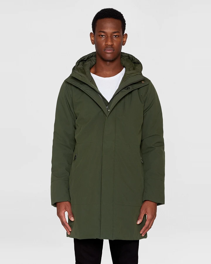 KnowledgeCotton Apparel Herren vegan Jacke Long Climate Shell Forrest Night Green