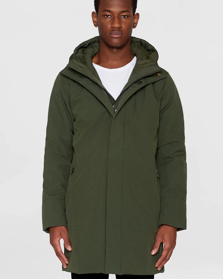KnowledgeCotton Apparel Herren vegan Jacke Long Climate Shell Forrest Night Green