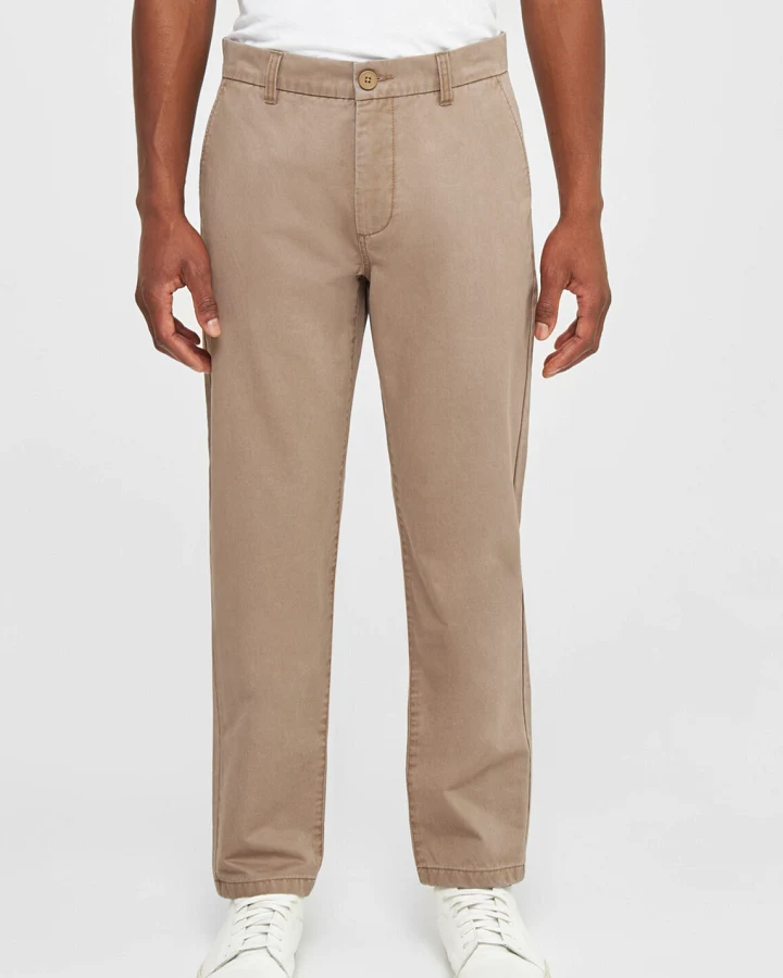 KnowledgeCotton Apparel Herren vegan Chino-Hose Chuck Regular Twill Tuffet Beige