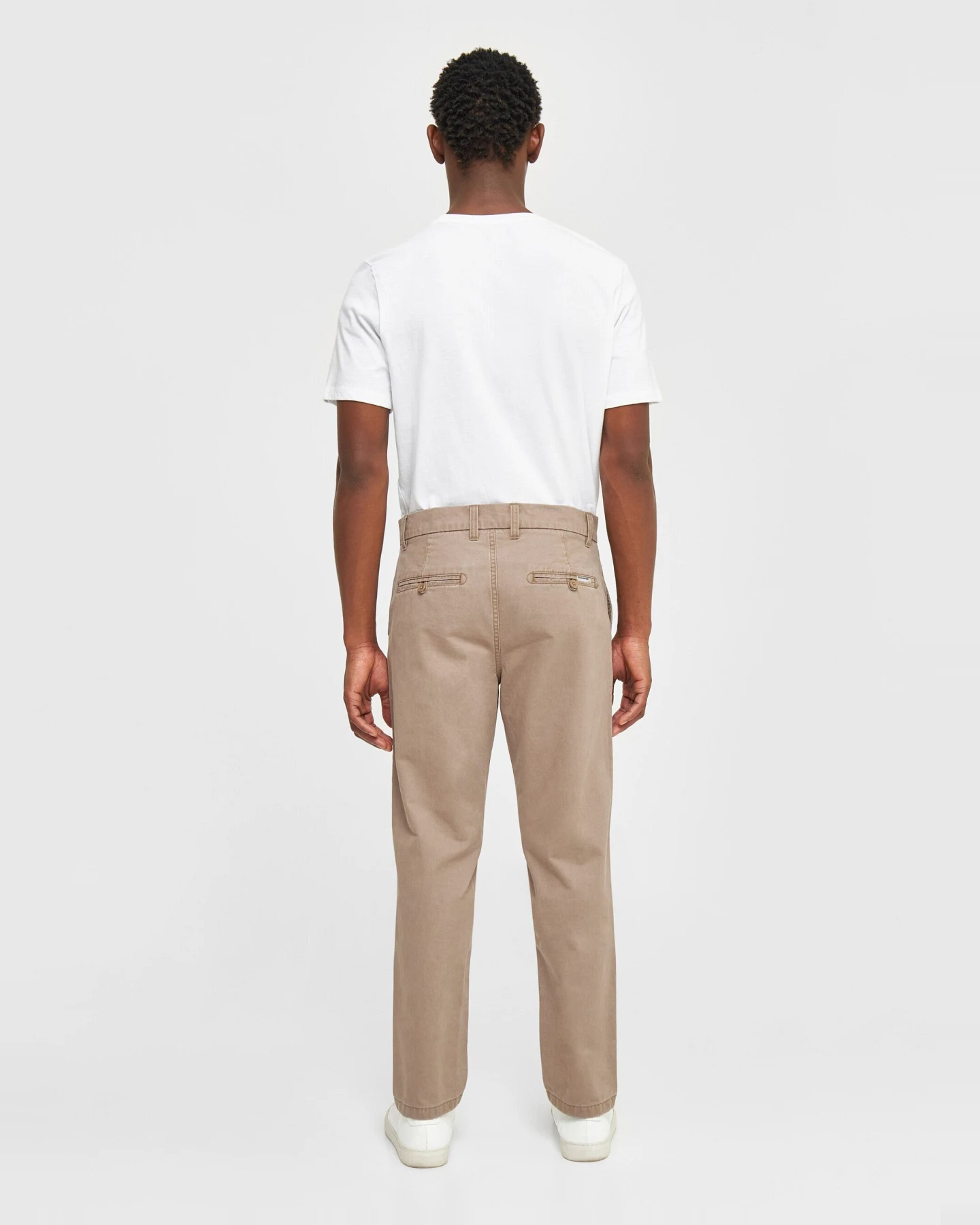 KnowledgeCotton Apparel Herren vegan Chino-Hose Chuck Regular Twill Tuffet Beige – Ansicht 2