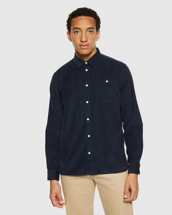 KnowledgeCotton Apparel Herren vegan Hemd Corduroy Regular Total Eclipse Navy