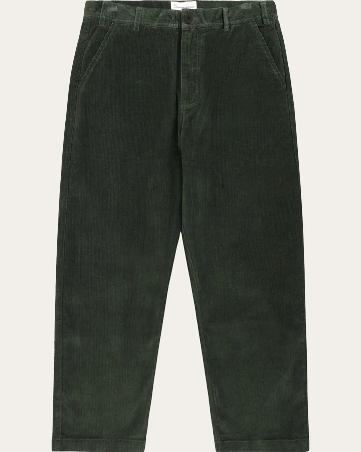 KnowledgeCotton Apparel Herren vegan Chino-Hose Flint Wide Corduroy Forrest Night Green