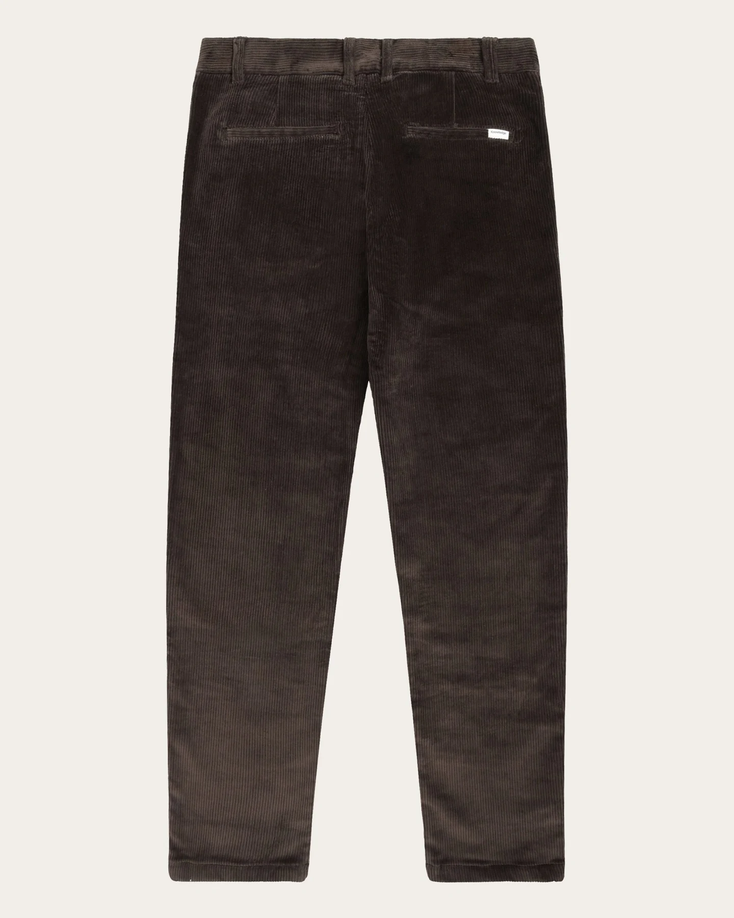KnowledgeCotton Apparel Herren vegan Chino Hose Chuck Regular 8 Wales Corduroy Chocolate Torte – Ansicht 2