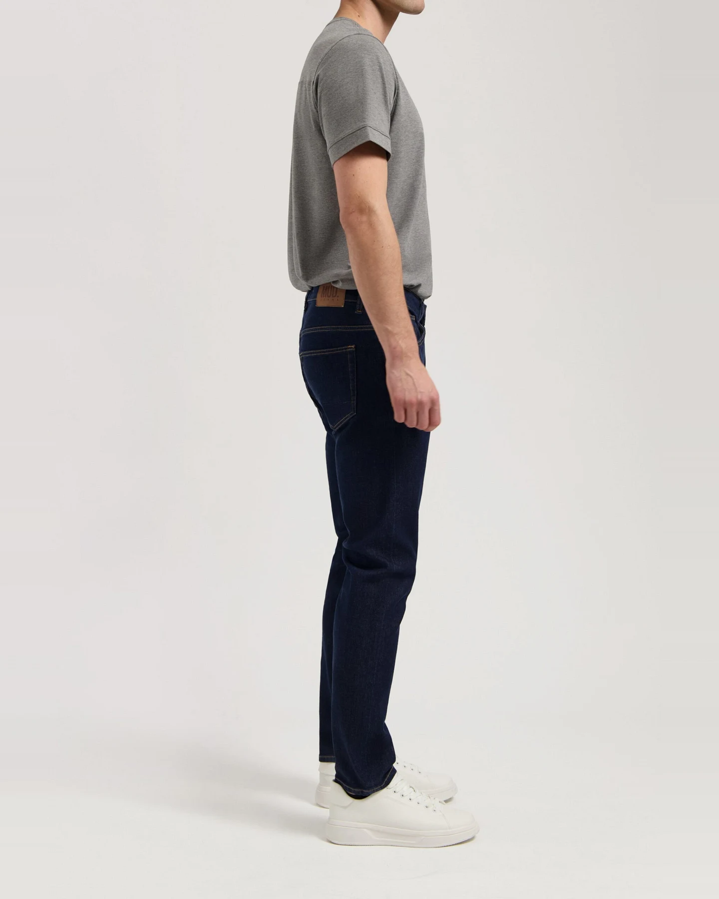 MUD Jeans Herren vegan Jeans Low Tapered Dunn Strong Blau – Ansicht 2