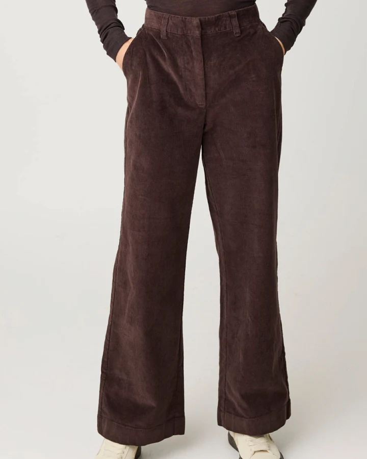 KnowledgeCotton Apparel Damen vegan Cordhose Bora Wide Chocolate Torte