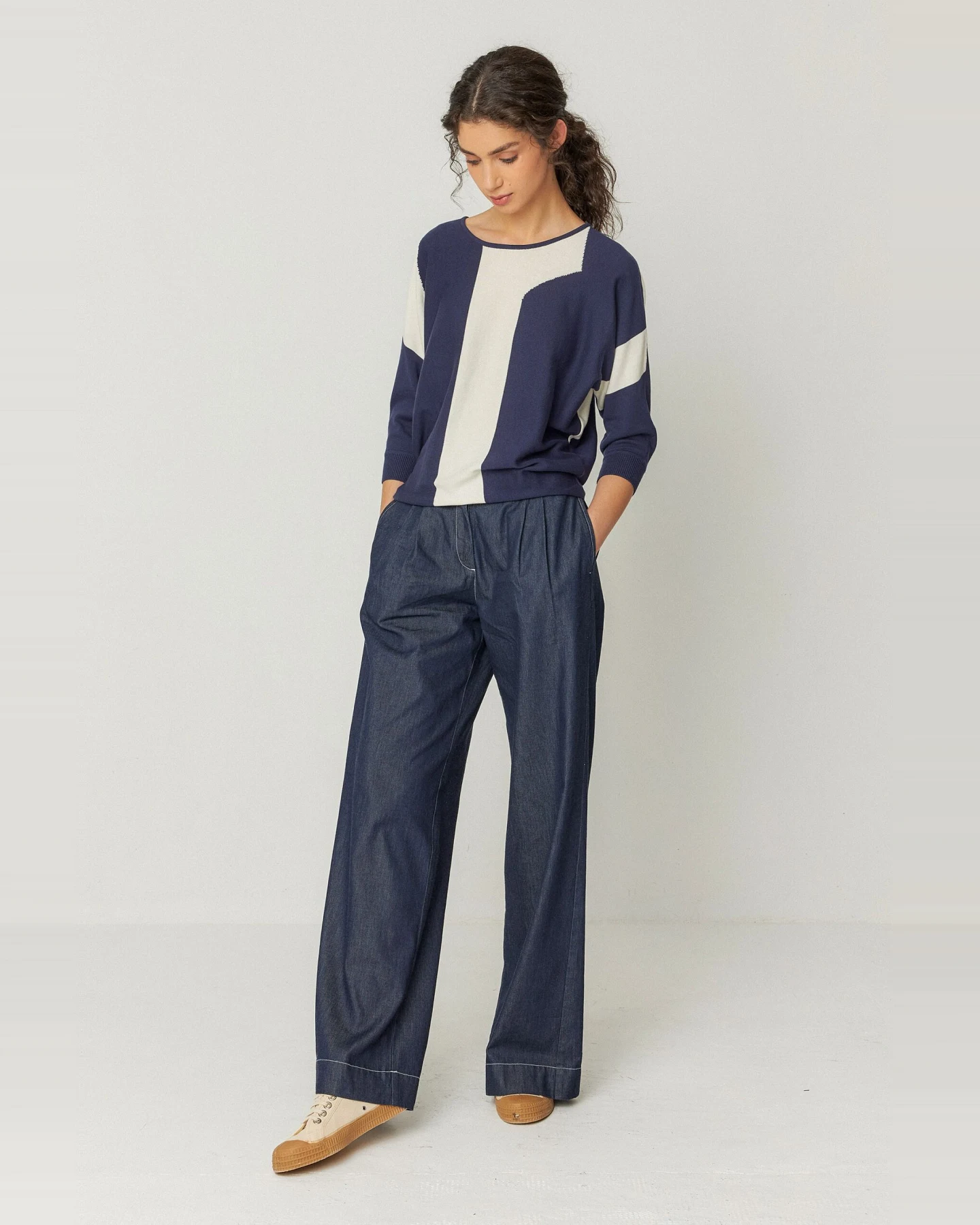 SKFK Damen vegan Pullover Naike Weiß/Blau – Ansicht 2