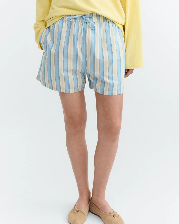 Thinking MU Damen vegan Shorts Ger Blau Gestreift