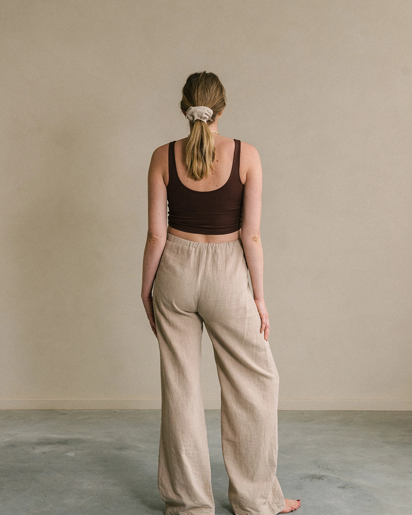 The View Yoga Damen vegan Hose Teya Maternity Beige – Ansicht 2