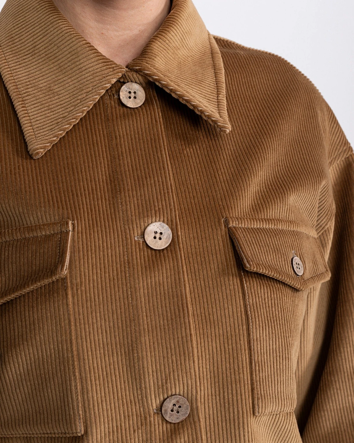 De IONESCU Damen vegan Jacke Corduroy Sibiel Camel – Ansicht 2