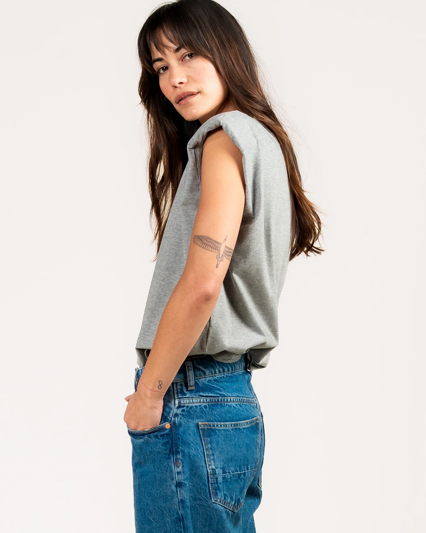 Kuyichi Damen vegan T-Shirt Lily Hellgrau – Ansicht 2