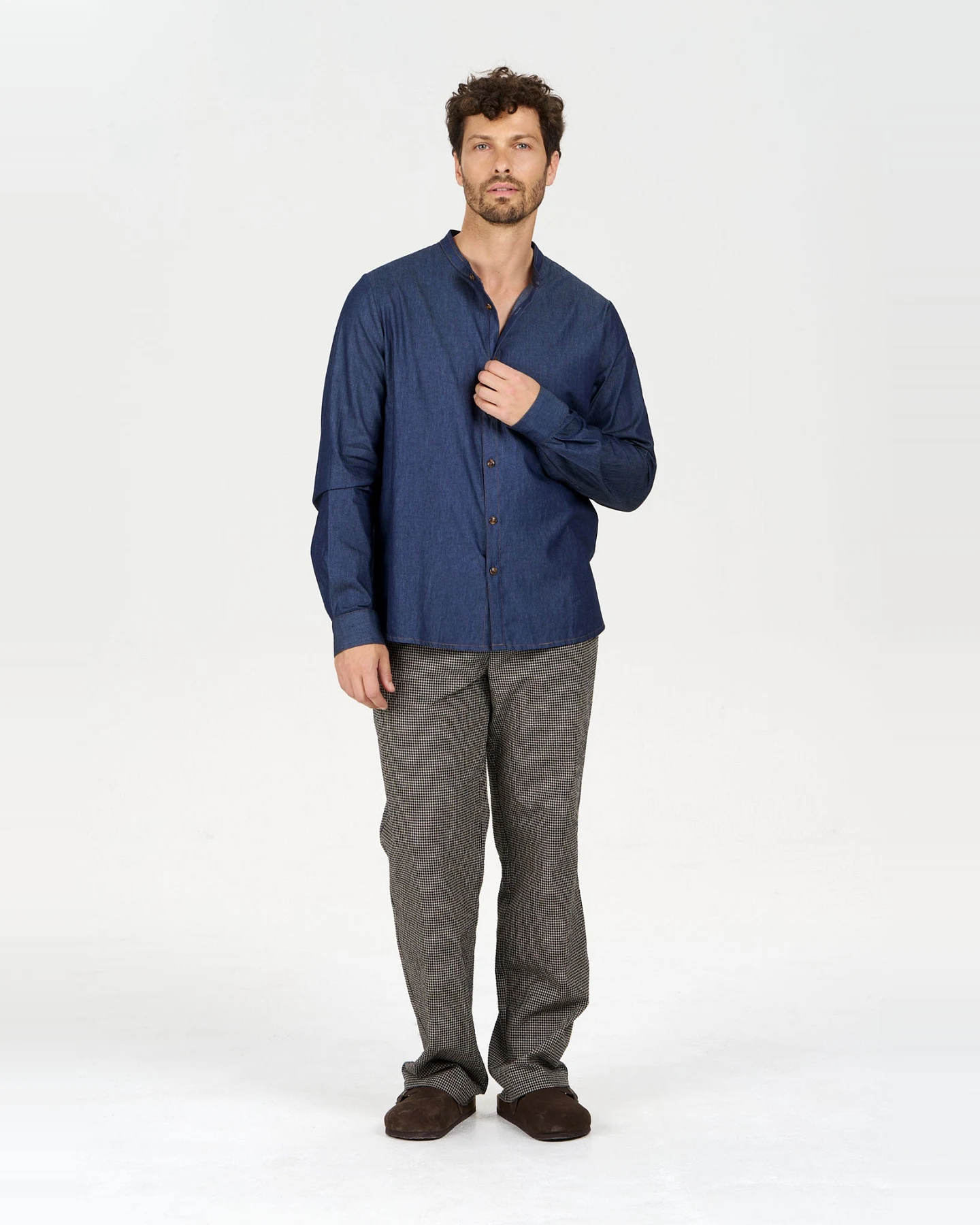 KOMODO Herren vegan Hemd Robbie Chambray Mid Wash Blau – Ansicht 2