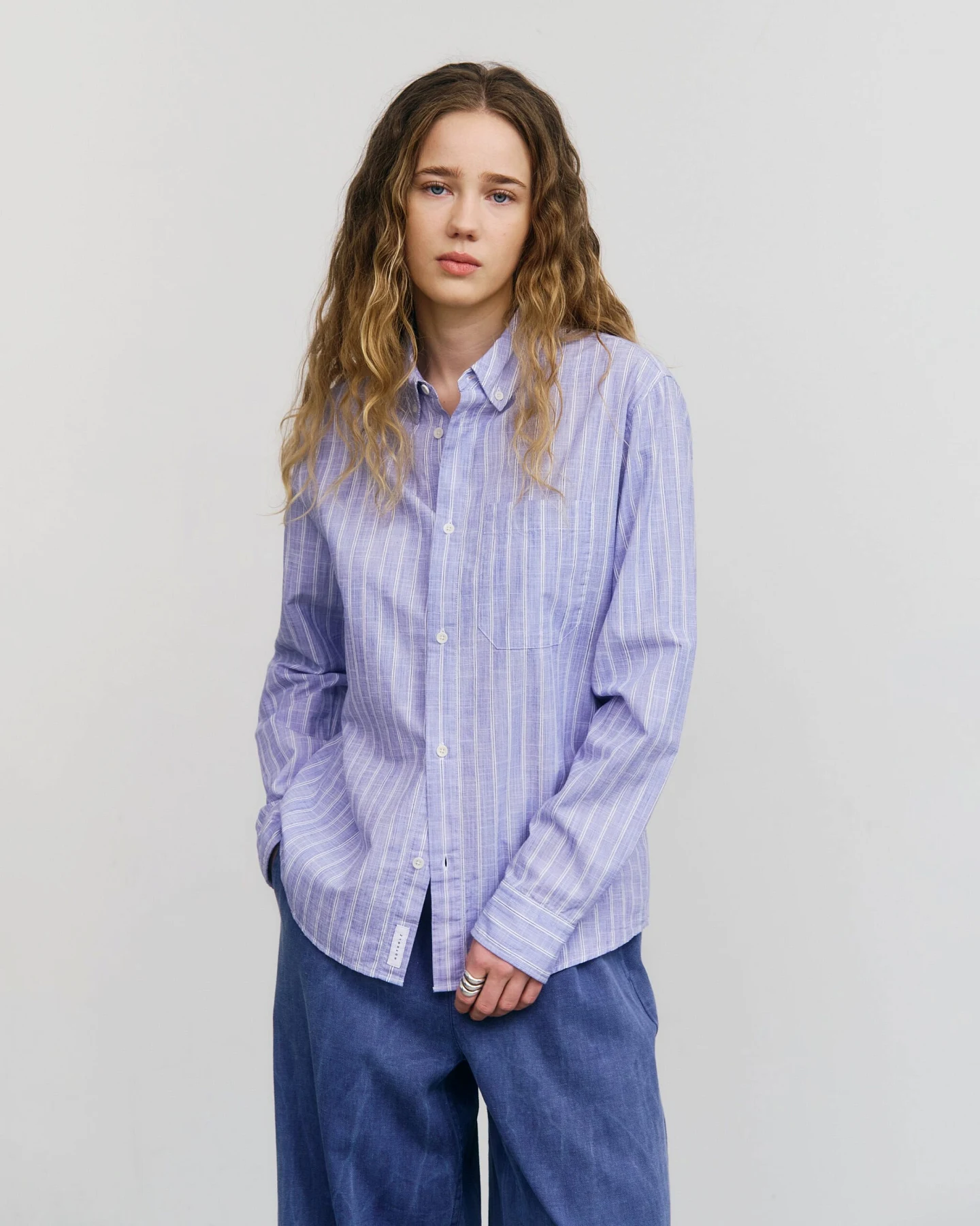 Rotholz Damen vegan Hemd Button Down Blau Gestreift – Ansicht 2
