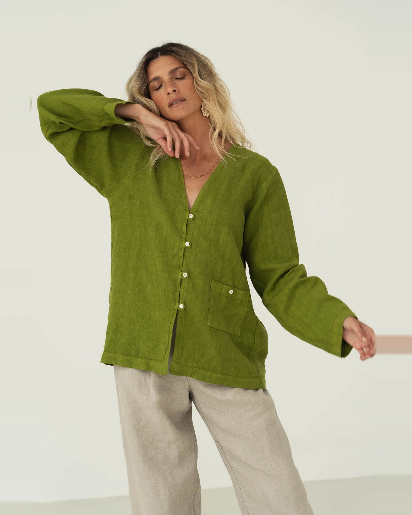 Näz Damen vegan Shirt Emilia Grün – Ansicht 2