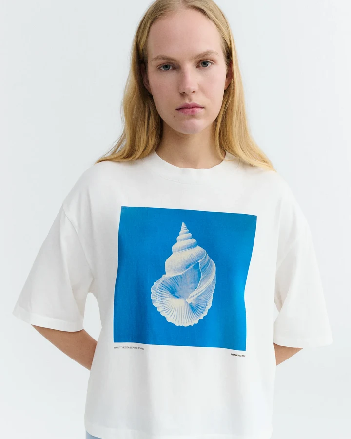 Thinking MU Damen vegan T-Shirt Oversize Sea Treasure Lena Weiß
