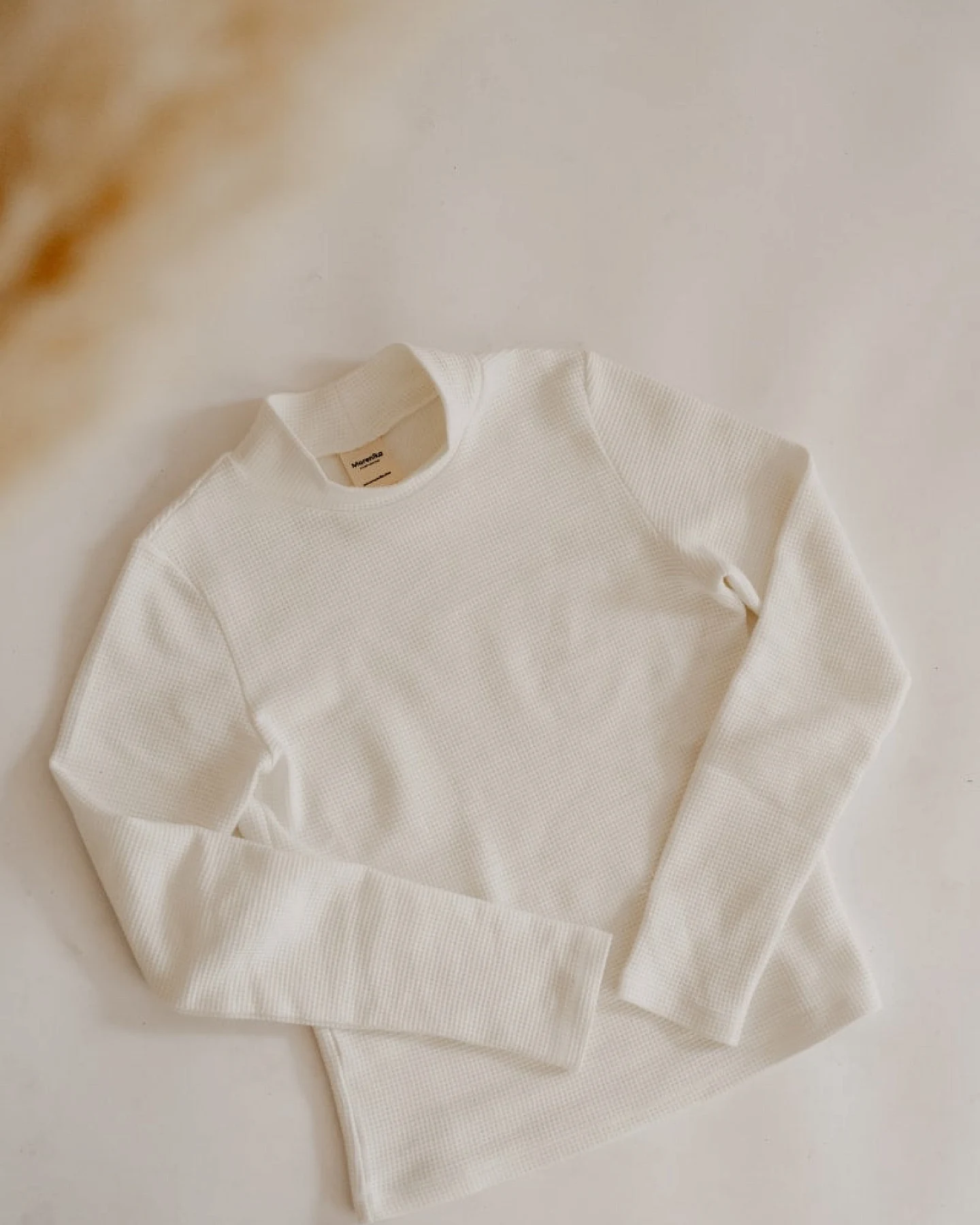 Marenika Damen vegan Langarmshirt Stand Up Kragen Clara Weiß – Ansicht 2