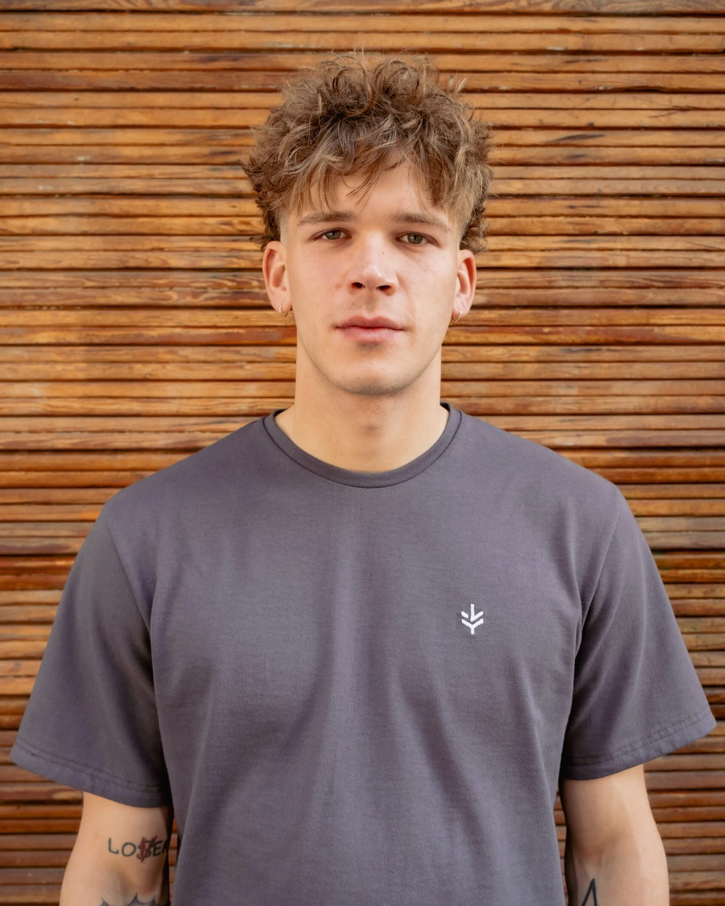 Lucid Collective Herren vegan T-Shirt Honet Anthrazit Grau – Ansicht 2
