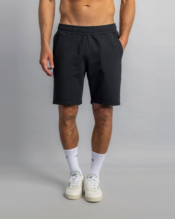 DIRTS Herren vegan Sweatshorts Schwarz