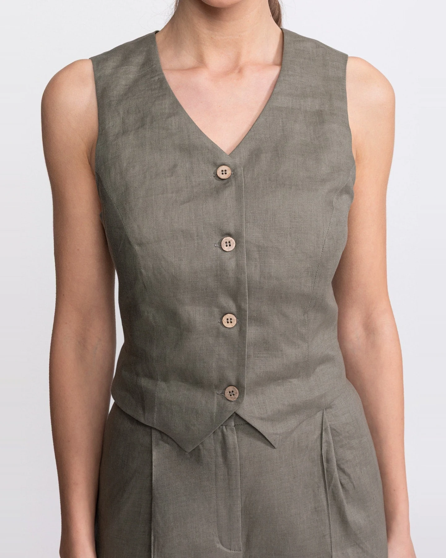 De IONESCU Damen vegan Weste Figa Leinen Khaki – Ansicht 2