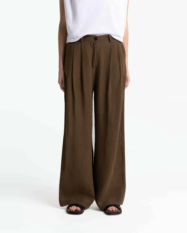 Kings of Indigo Damen vegan Hose Larena Brown