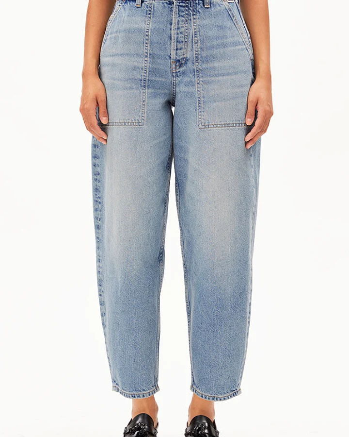 ARMEDANGELS Damen vegan Jeans Baarly Barrel Carpenter Andromedar