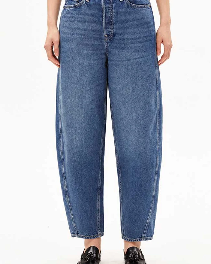 ARMEDANGELS Damen vegan Jeans Baarly Barrel Crunchy Blue