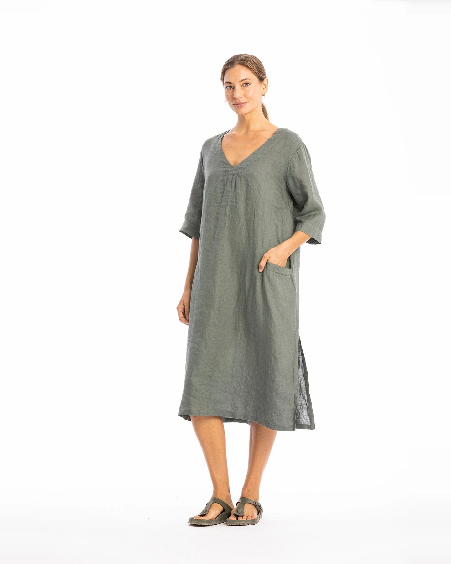 RAVENS VIEW IBIZA Damen vegan Kleid Isola Olivgrün – Ansicht 2
