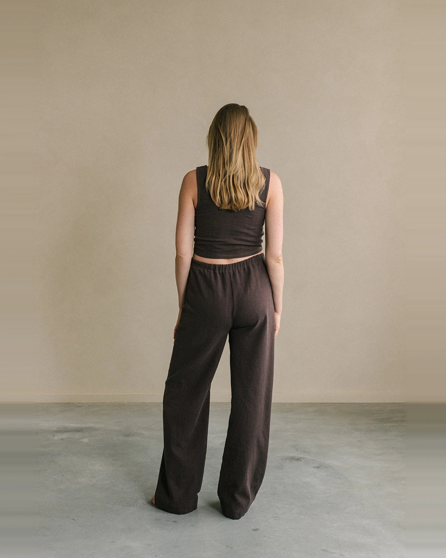 The View Yoga Damen vegan Hose Teya Umstandsmode Braun – Ansicht 2