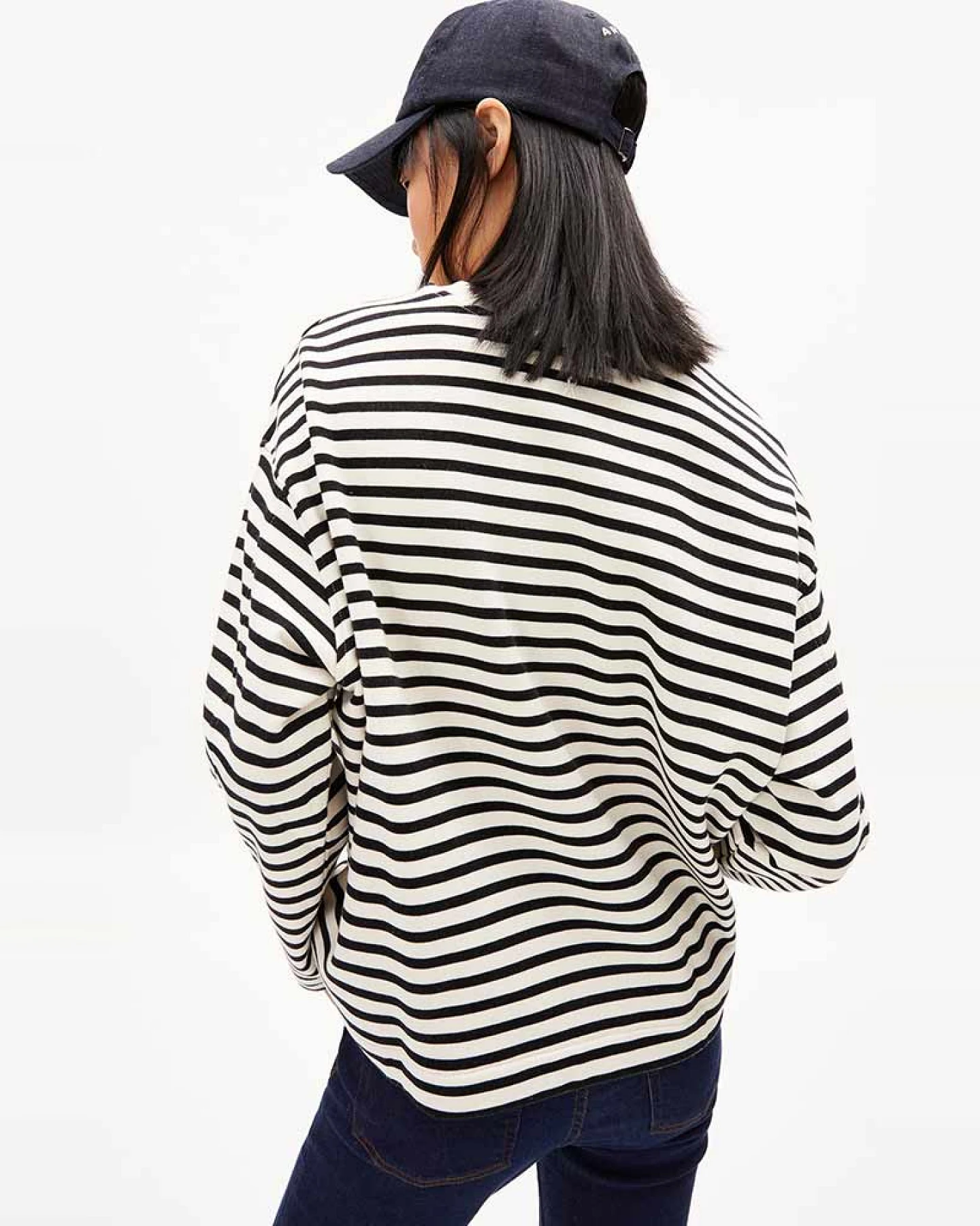 ARMEDANGELS Damen vegan Sweatshirt Frankaa Stripe Schwarz Off White – Ansicht 2