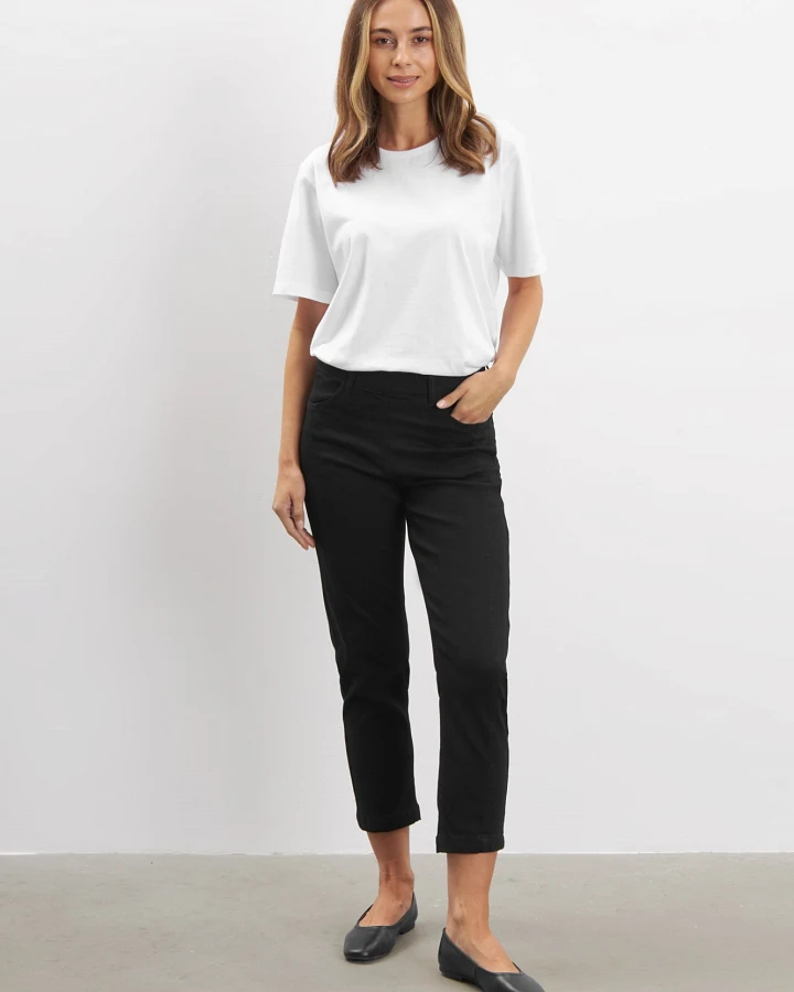 LAURIE Damen vegan Jeans Piper Pure Regular Crop Schwarz