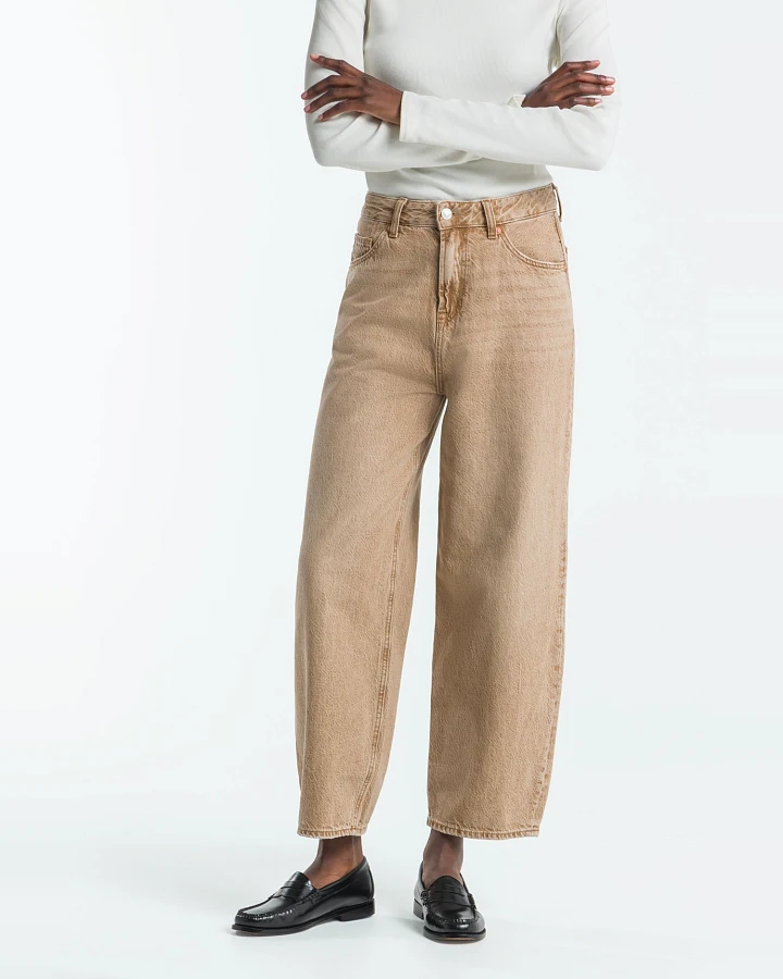 Kings of Indigo Damen vegan Cropped Jeans Unisex Leila Jim Dark Beige