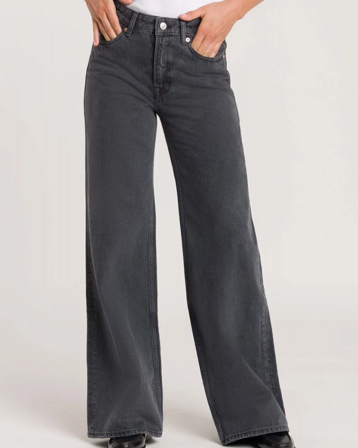 Kings of Indigo Damen vegan Jeans Jane Getragen Grau