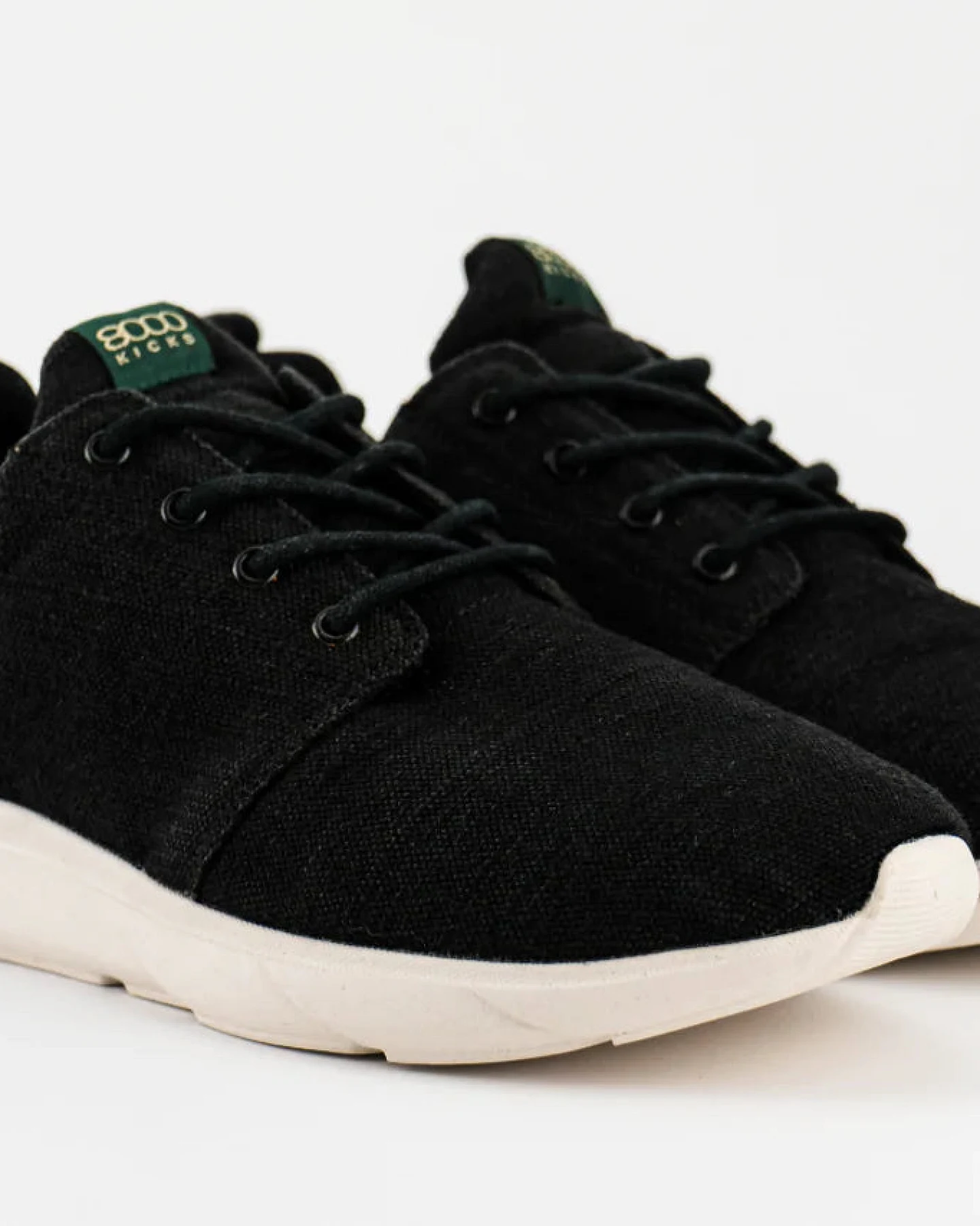 8000kicks EU Herren vegan Sneaker Explorer V2 Schwarz Und Weiß – Ansicht 2