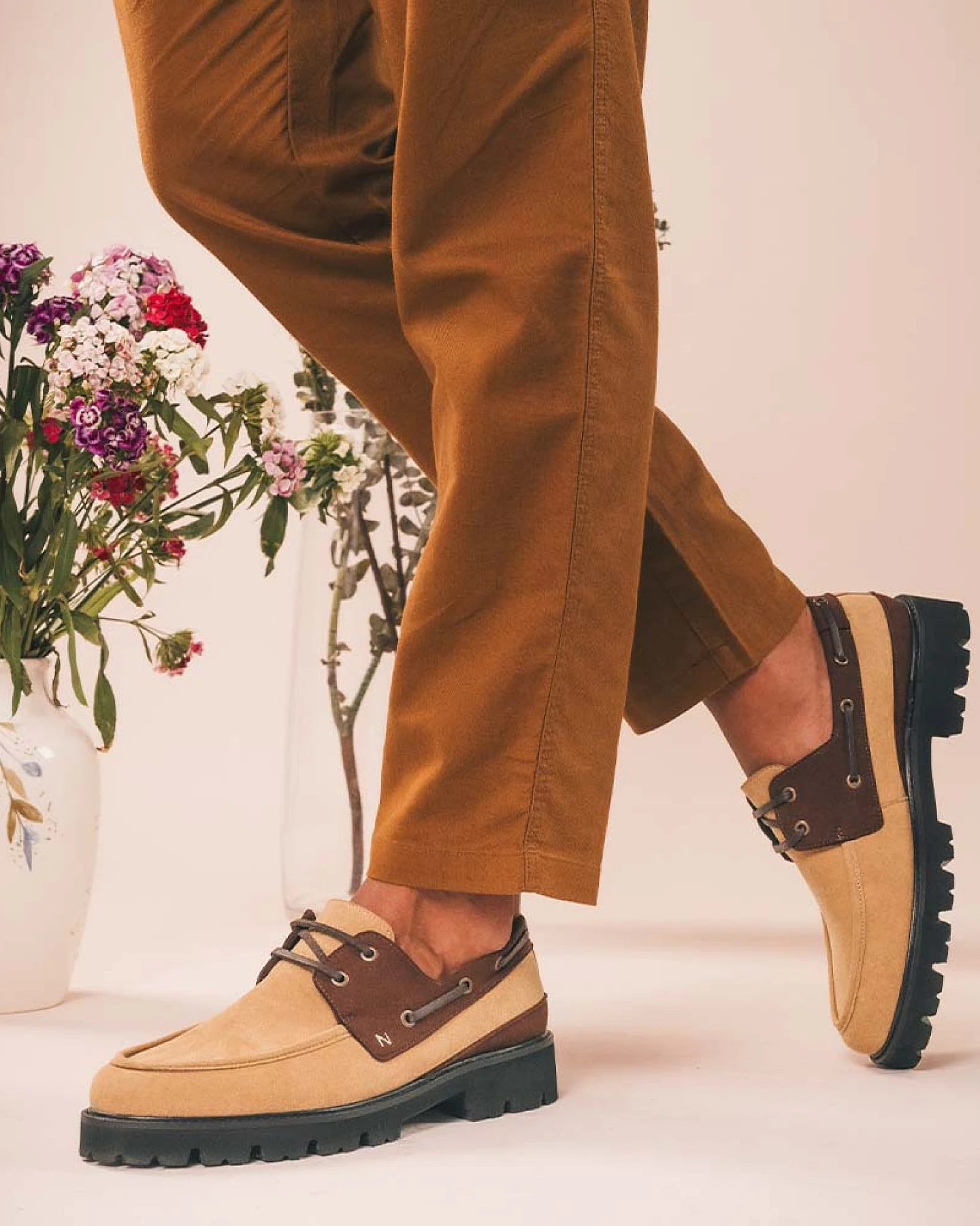 NAE Herren vegan Bootsschuh Dario Beige – Ansicht 2
