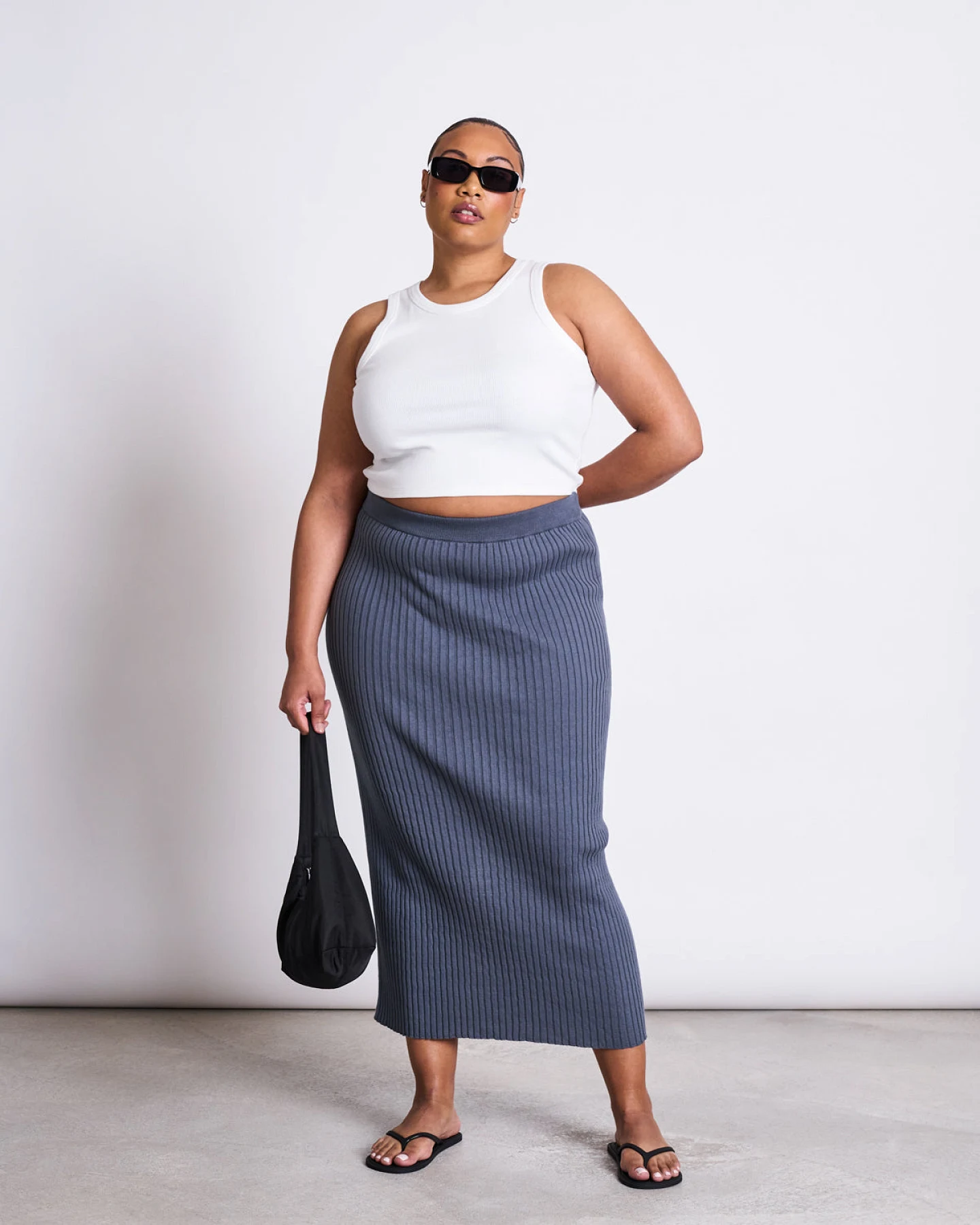 JAN 'N JUNE Damen vegan Midi-Strickrock Ebba Turbulence Blau – Ansicht 2