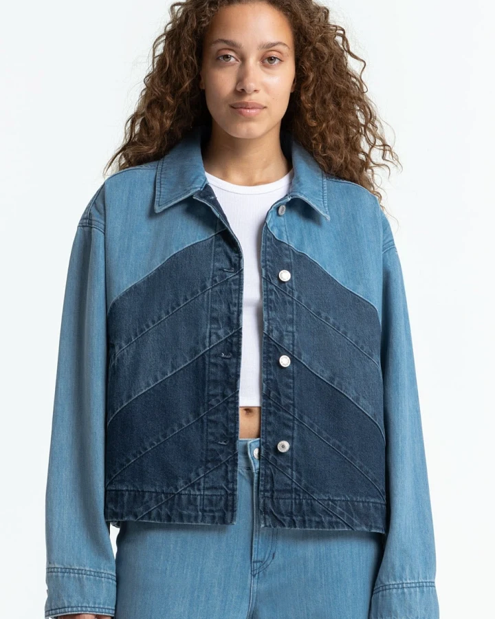 Kings of Indigo Damen vegan Jacke Birgitte Paneling Blau