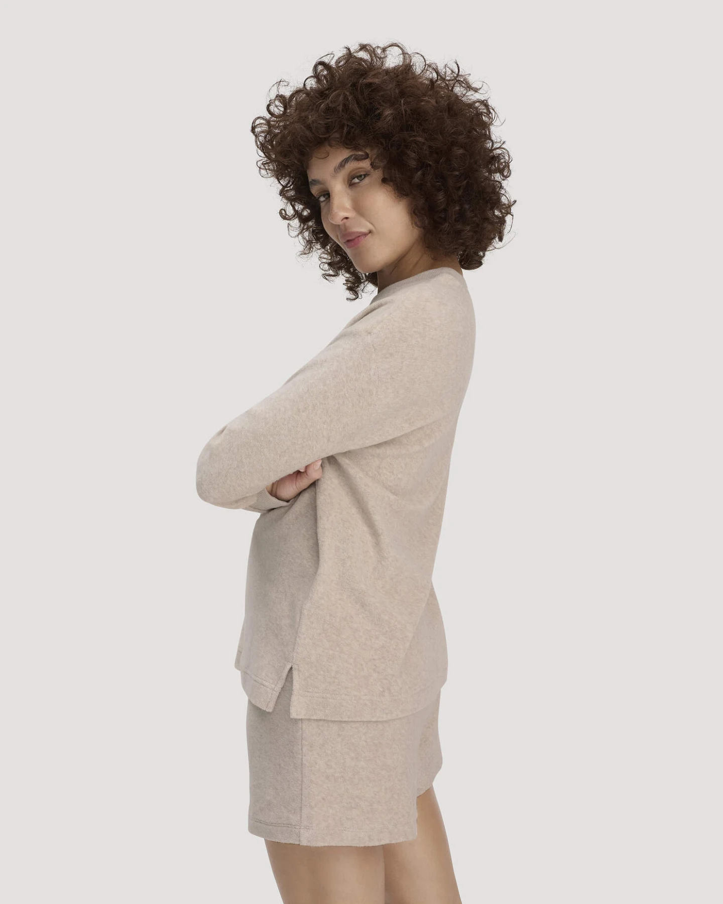 hessnatur Damen Frottee Loungeshirt Oversize PURE COTTON aus Bio-Baumwolle - beige - Größe 36 – Ansicht 2
