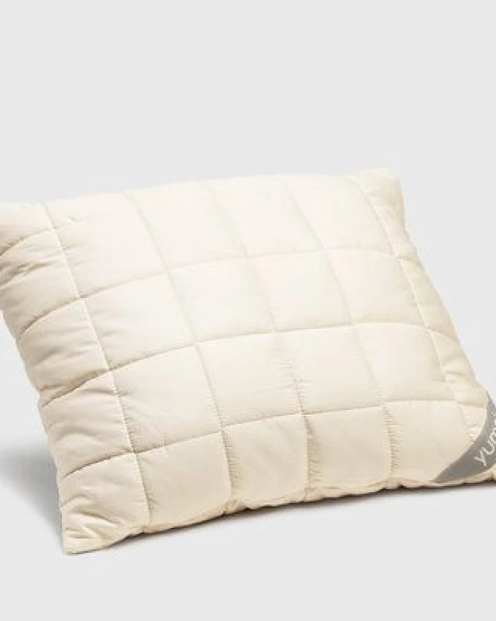 Kissen mit Zirbenholz "Yumeko" aus Bio-Wolle