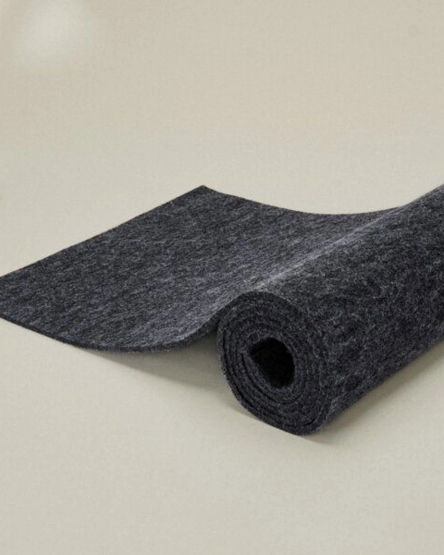 easy and green Tischläufer Filz aus weichem Wollfilz (150 x 30cm) – Ansicht 3