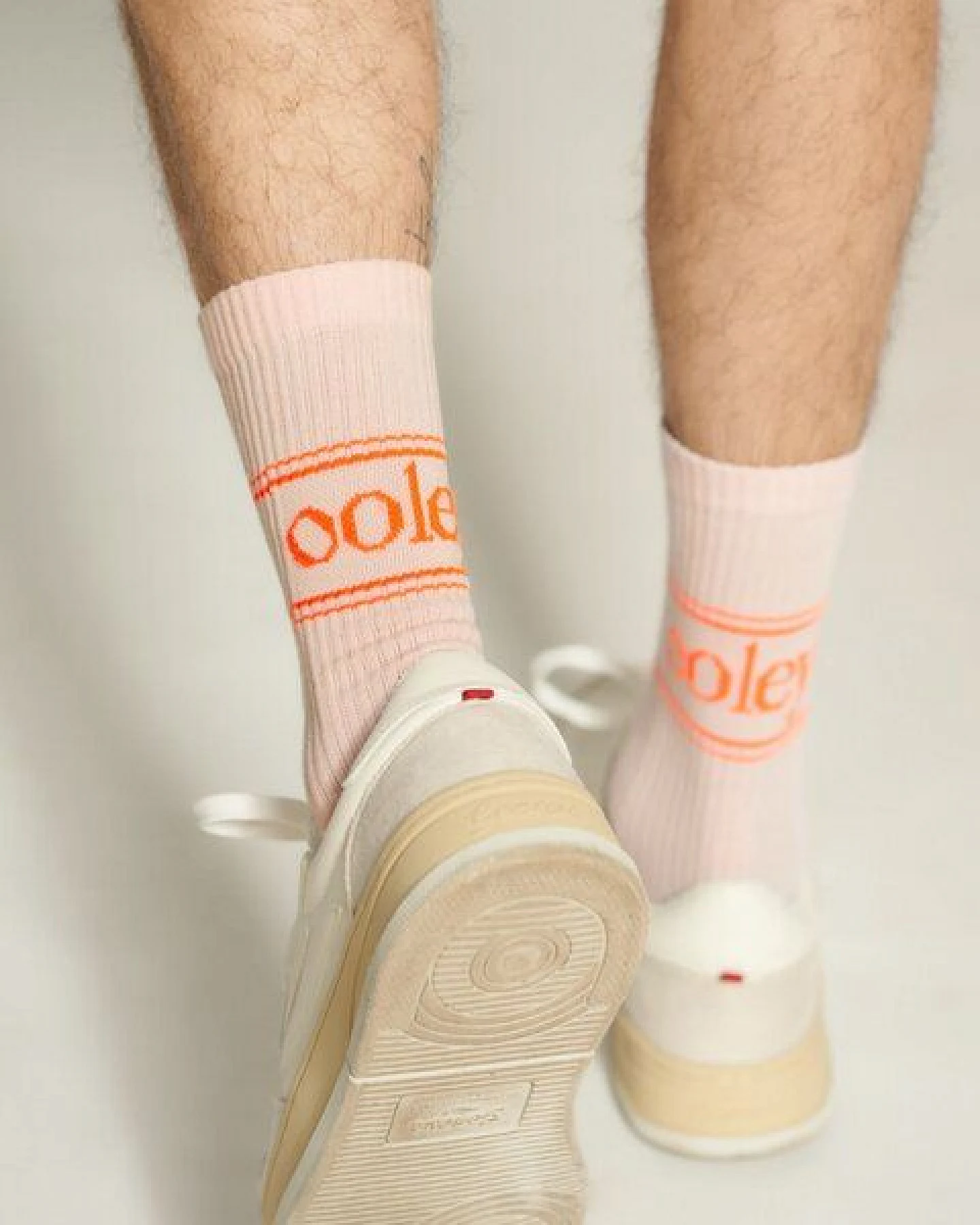 Socken "Ooley Pastel Neon" aus Biobaumwolle made in Italy – Ansicht 4