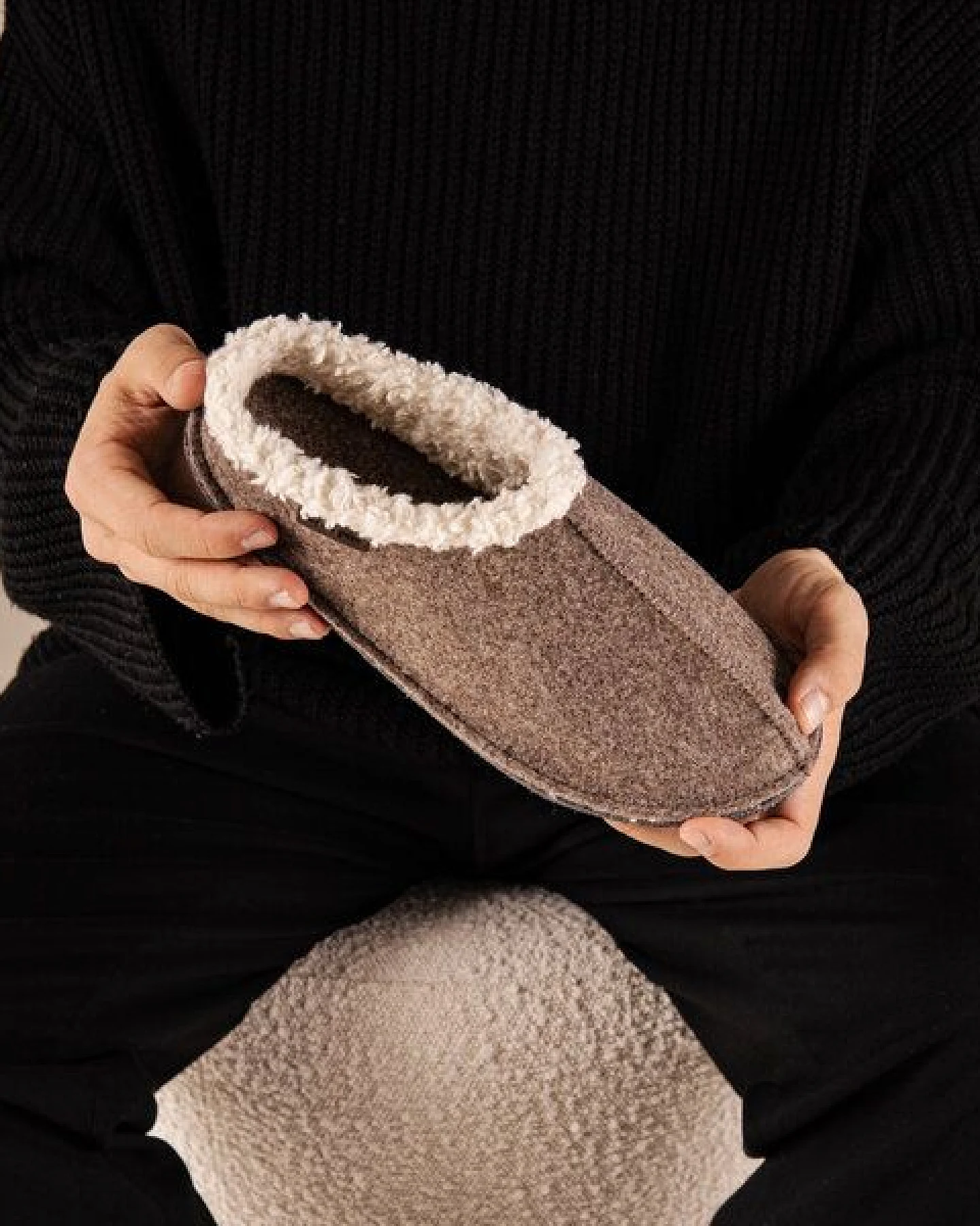 easy and green Kuschel Filzpantoffeln Damen - Filzhausschuhe für Damen & Herren aus Wollfilz und Bio Baumwolle inklusive Einlegesohle – Ansicht 4