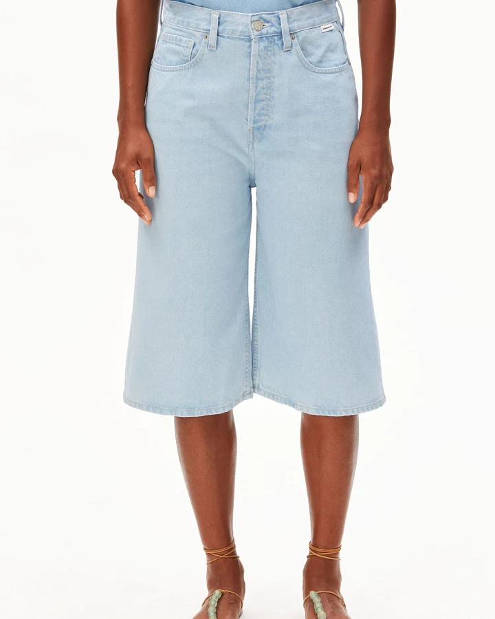 Jeansshorts City Blau
