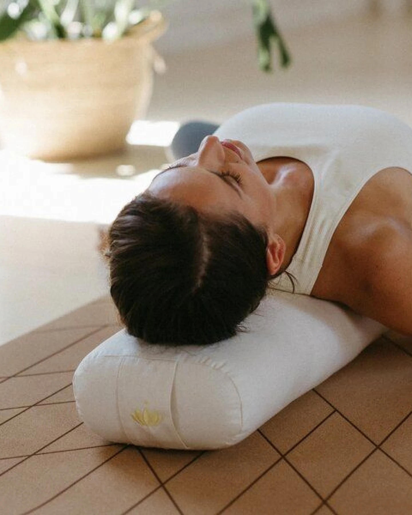Lotuscrafts BIO Yoga Bolster RESTORATIVE S mit weicher Kapokwolle gefüllt – Ansicht 3