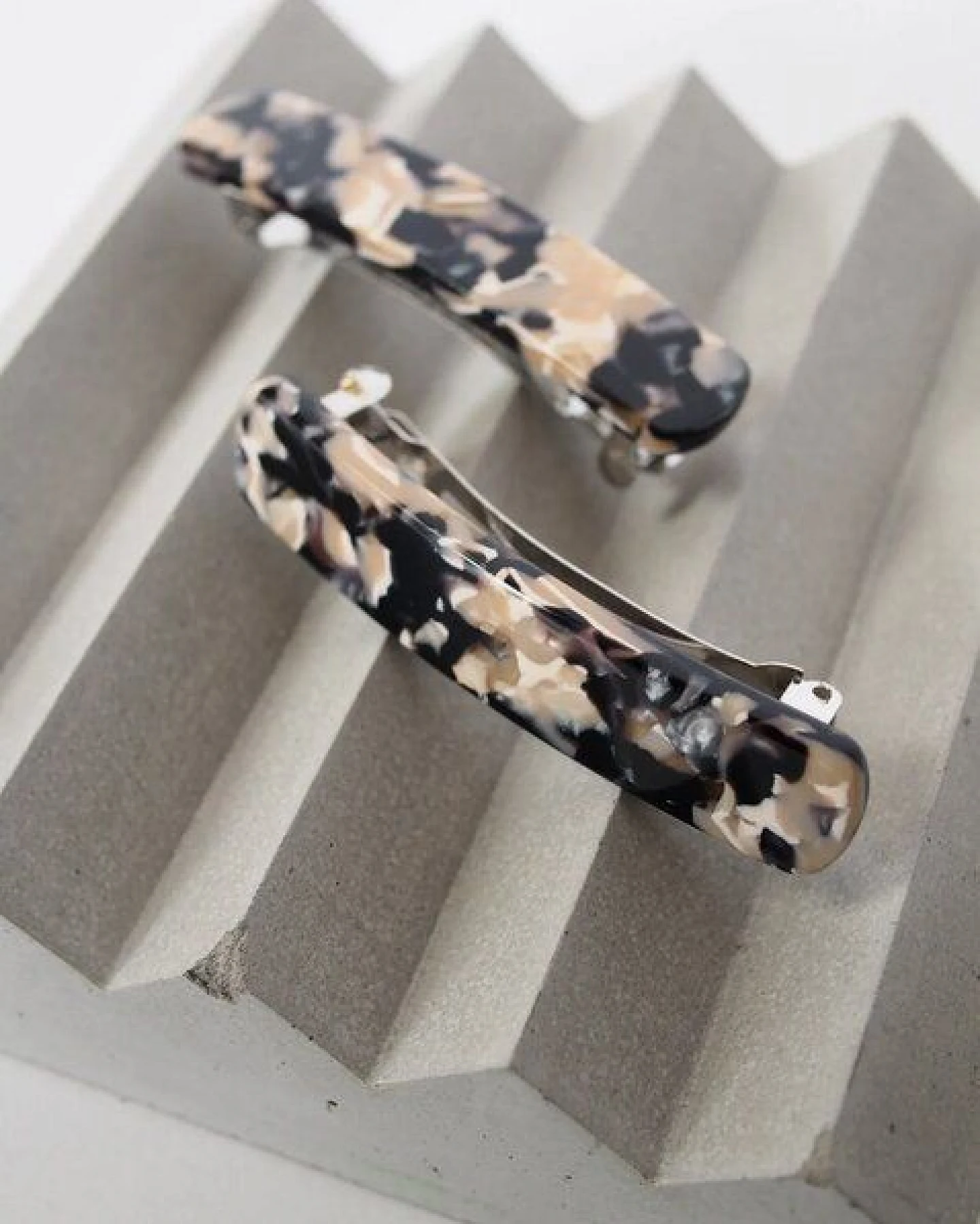 JAN N JUNE MACHETE Haarklammer HEIRLOOM BARETTE aus Acetat – Ansicht 4