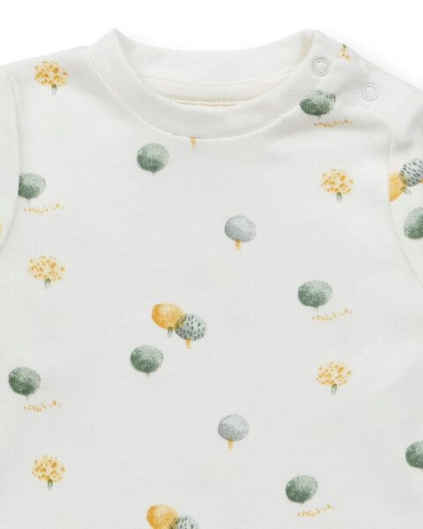 sense-organics Baby Strampler mit Baumdruck, Modell TONA – Ansicht 2