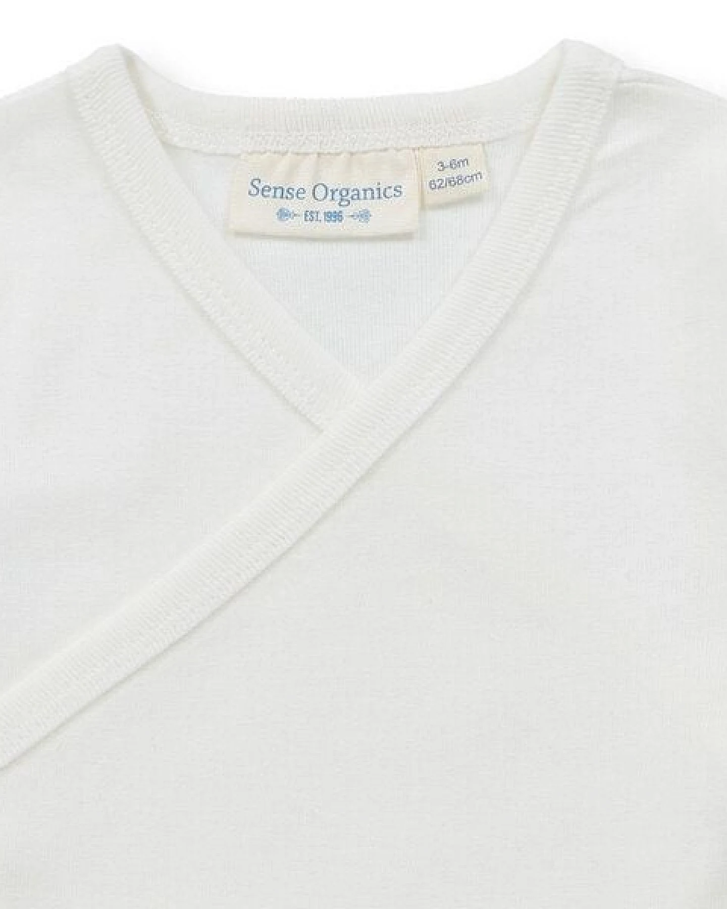 sense-organics Baby Wickelshirt in naturweiß, Modell VICTORIA – Ansicht 3