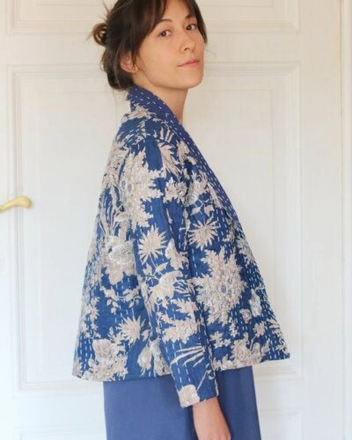ManduTrap Boho Cardigan Damen – leichte Übergangsjacke aus recycelter Baumwolle (Kantha) – Sunaja – Ansicht 3