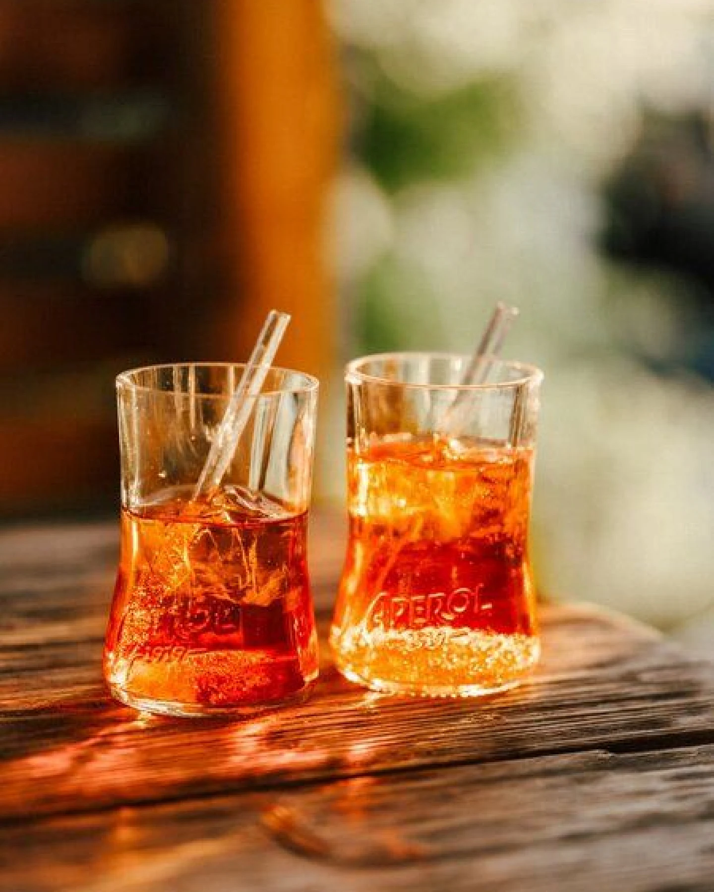 MaBe 16er Set Aperol Gläser - UPCYCLING aus der leeren 0,7l Flasche MIT 16x Glashalm – Ansicht 2